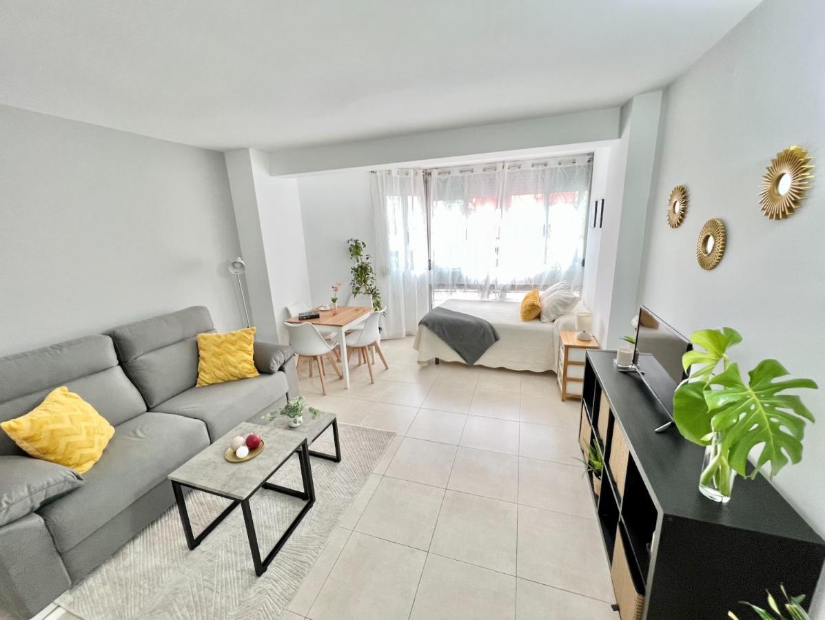 Precioso Estudio Con Piscina, Junto A La Playa ตอร์เรเดลมาร์ ภายนอก รูปภาพ